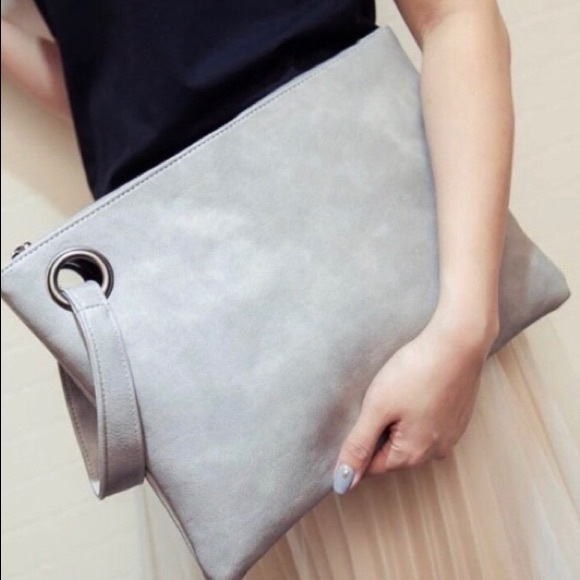 Joy Susan Handbags - ▪️Joy Susan Extra Large Gray Clutch